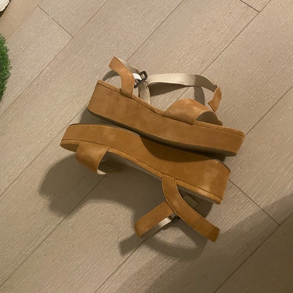 BNWOT Ecco elevate plateau sandals - Picture 3 of 5